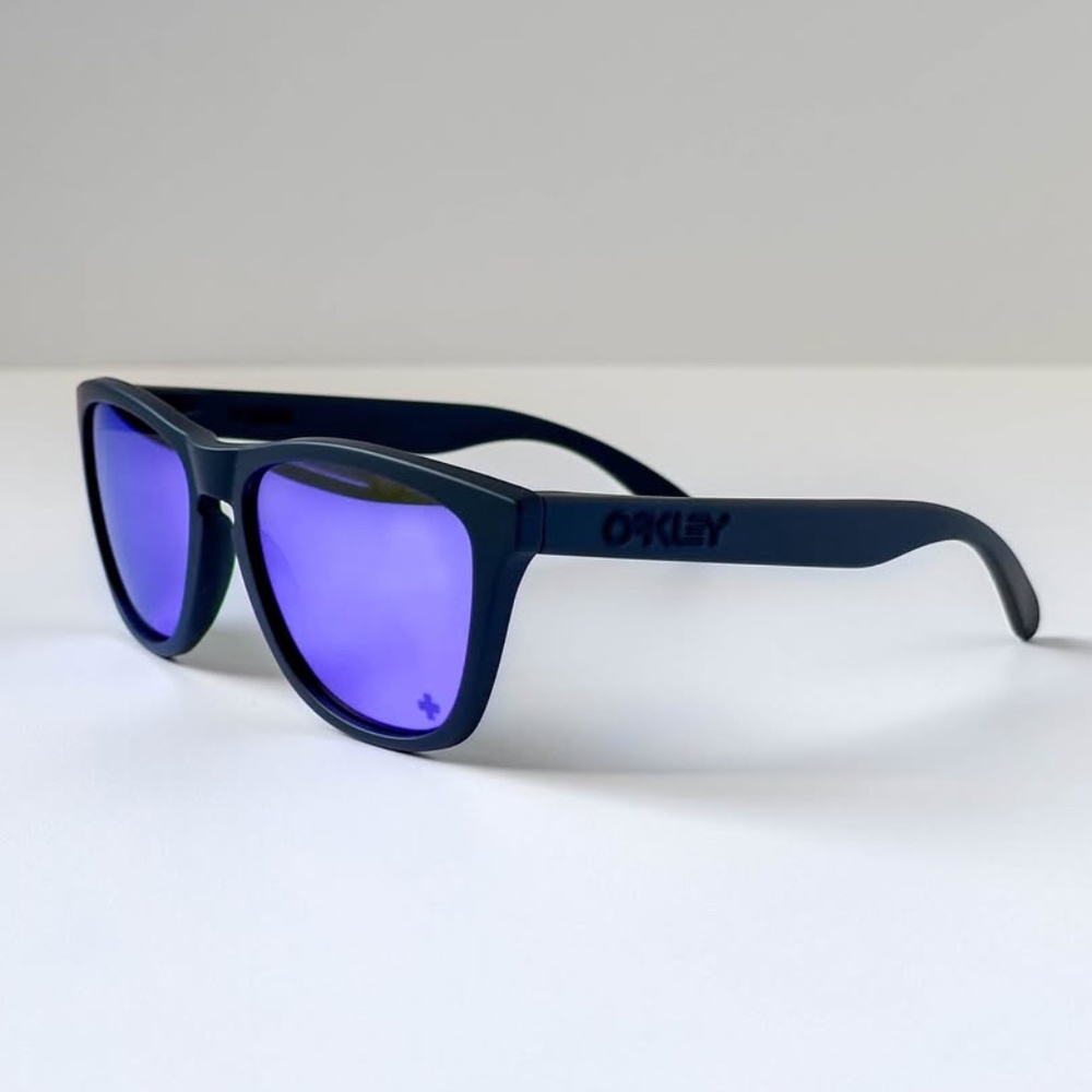 Oakley Frogskins - Infinite Hero Collection